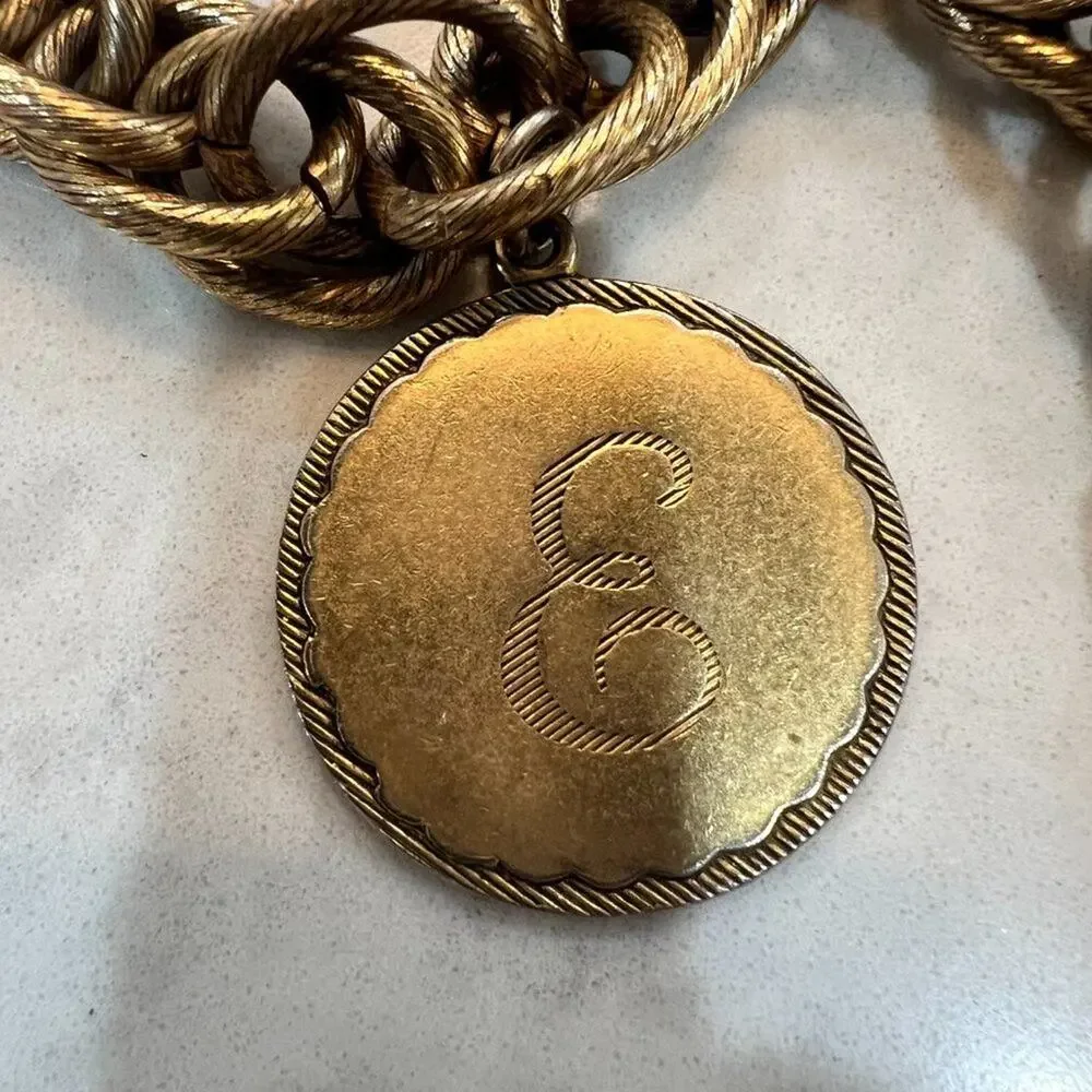 Maximal Art, gold tone link bracelet with medallion - Picture 3 of 6